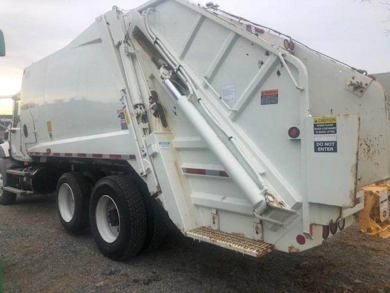 2009 MACK GRANITE GU812 - Bergey's Truck Centers: Medium & Heavy