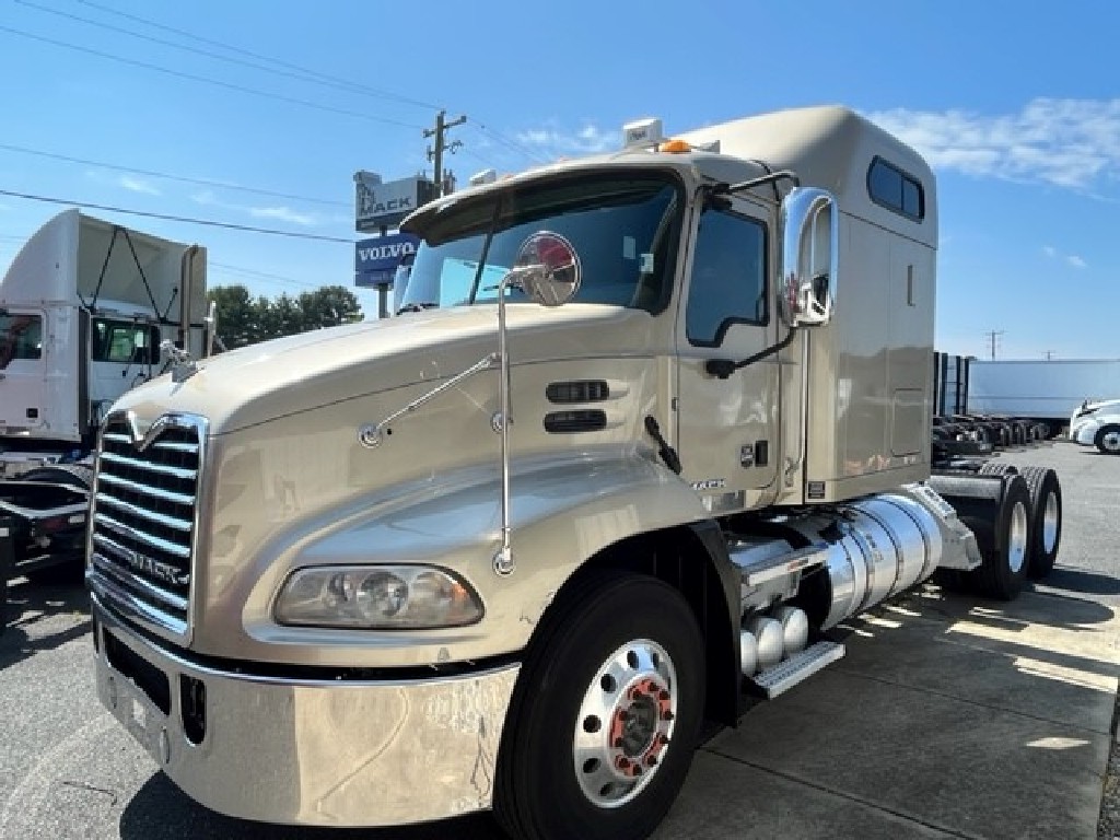 Used Truck Inventory - Bergey's Truck Center - PA & NJ locations